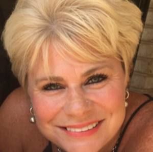 Meet your Posher, Vicki